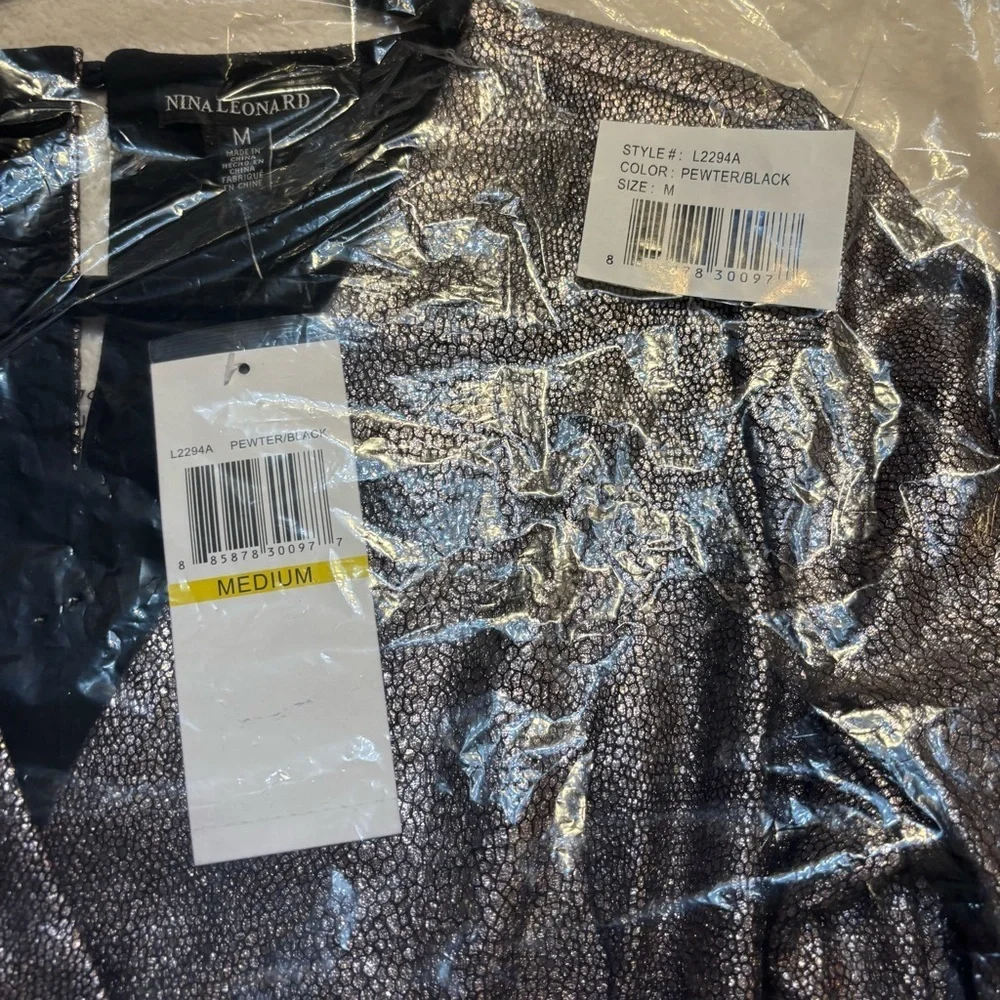 NWT Nina Leonard Jumpsuit Medium Metallic Silver Reptile Print Black Pants Flowy - Picture 15 of 15